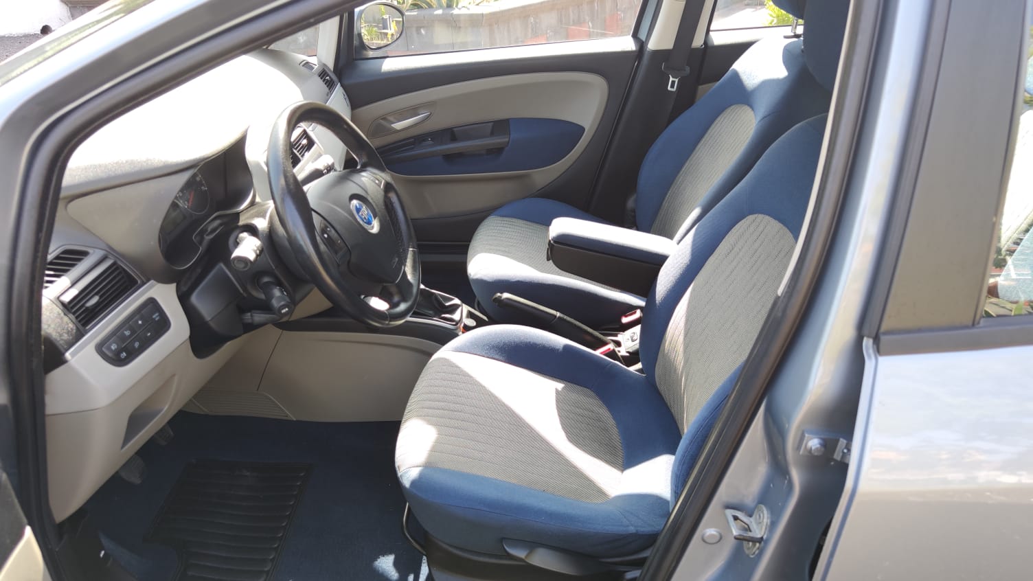 Fiat Grande Punto 1.3 MJT 90 CV - immagine 11
