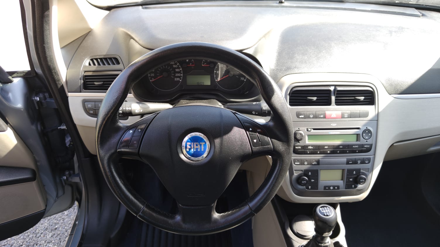 Fiat Grande Punto 1.3 MJT 90 CV - immagine 8