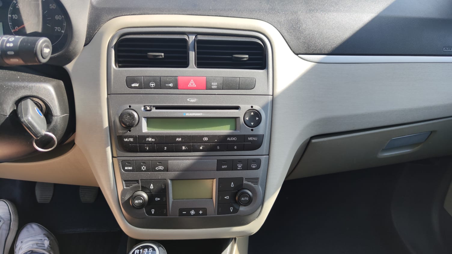 Fiat Grande Punto 1.3 MJT 90 CV - immagine 2
