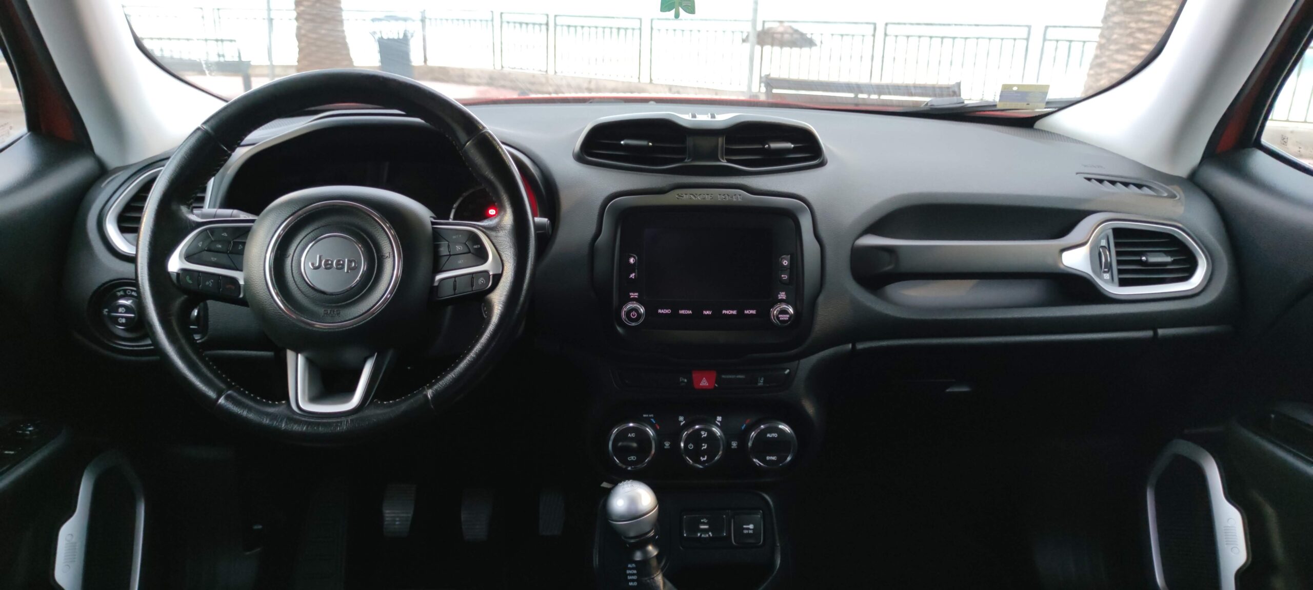 Jeep Renegade 2.0 multijet 140 cv 4x4 - immagine 18