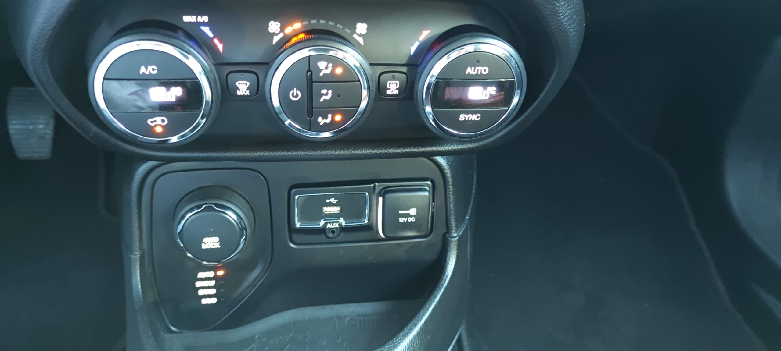Jeep Renegade 2.0 multijet 140 cv 4x4 - immagine 21